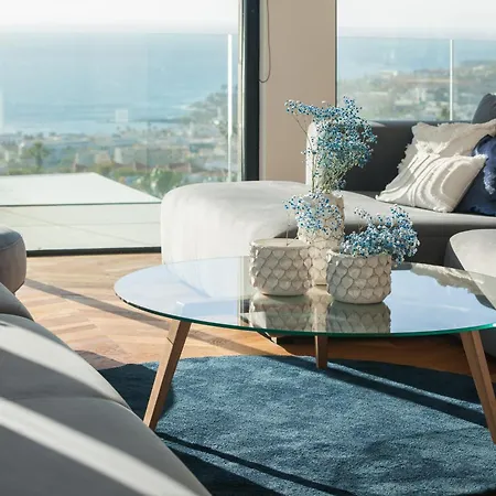 200m New E With Priv/heated Pool, Ocean View.