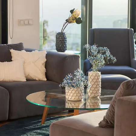 Villa 200m New E With Priv/heated Pool, Ocean View. *