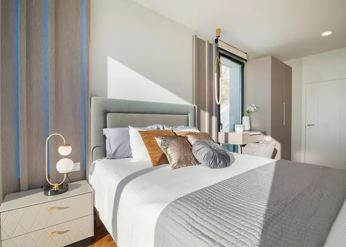 200m New E With Priv/heated Pool, Ocean View. * アデヘ